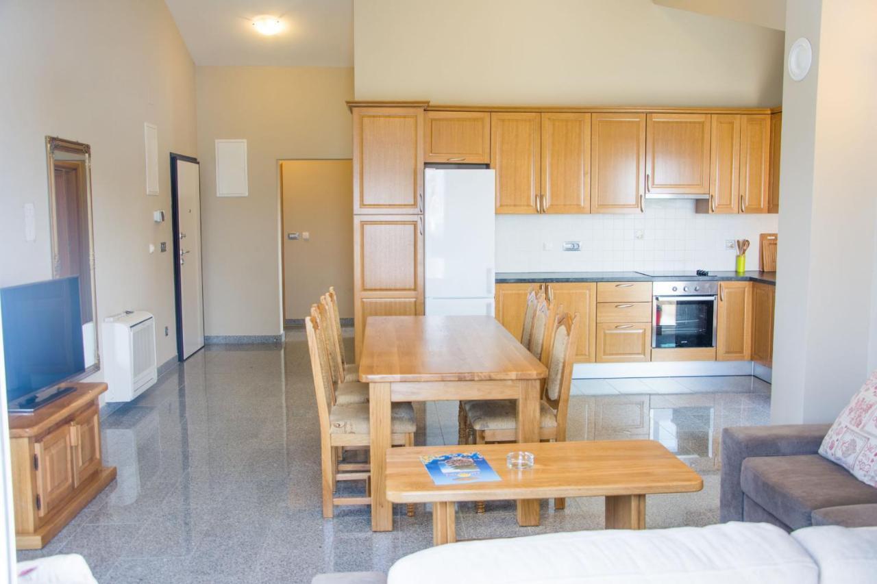Apartments Citrine On The Beach 比奥格勒·纳·莫鲁 外观 照片